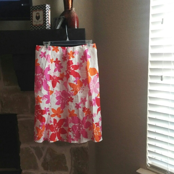 United Color of Benetton Floral Skirt Sz 4/IT 40 - Picture 6 of 6